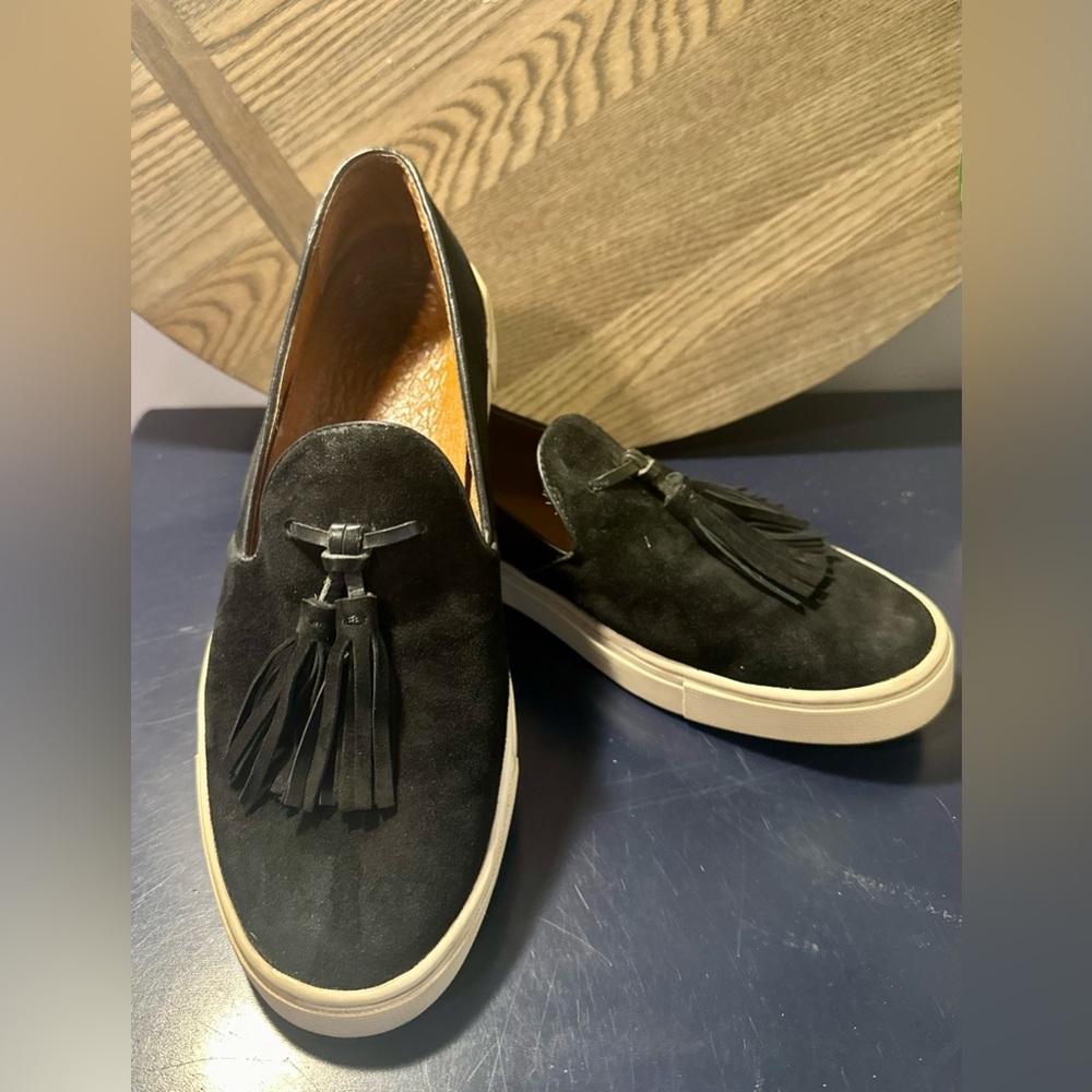 Frye Gemma Suede Slip on Shoe with tassel Size 7